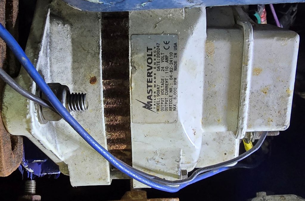 24V/110A Lichtmaschine und Laderegelung von Mastervolt in der Nordia45 Schwesterschiff der Jongert15 einer 15 Meter Segelyacht, Ketsch mit Mittelcockpit, eine
klassische Segelyacht, Stahlyacht, Zweimaster, mit Rollreff Anlage, 