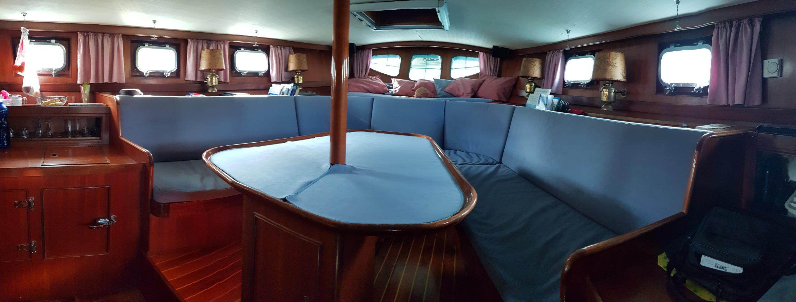 Salon, Platz für 7 Personen